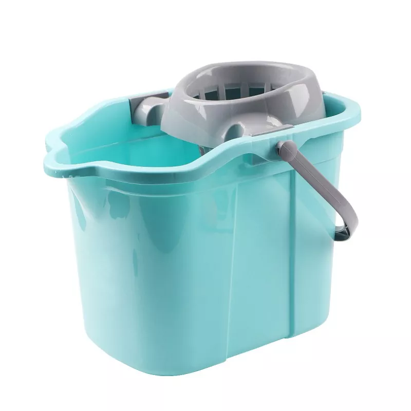 Cubo de plástico